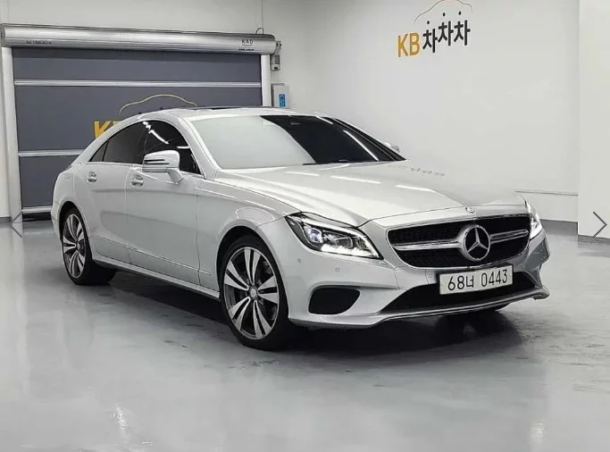 Mercedes-Benz CLS-Class