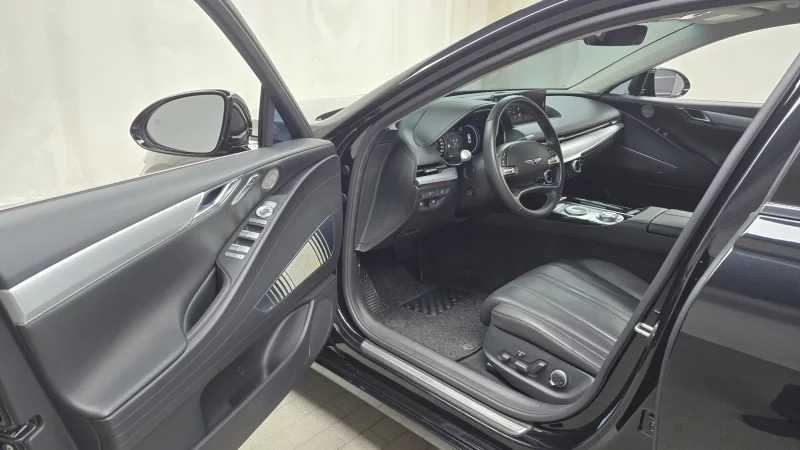 Genesis Electrified G80