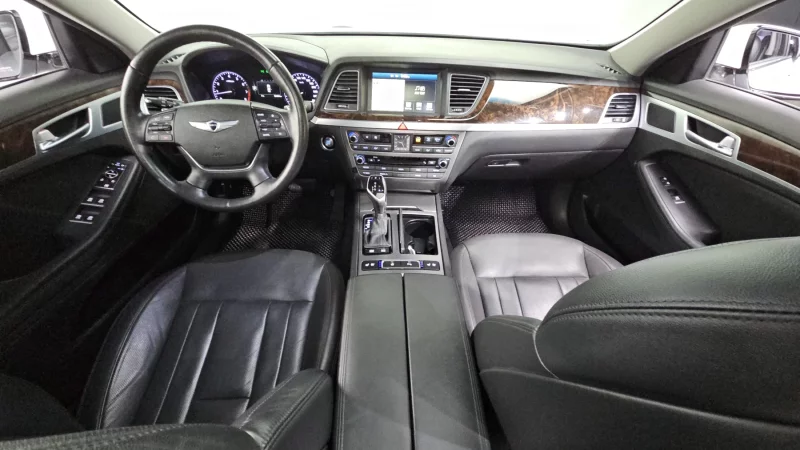 Hyundai Genesis
