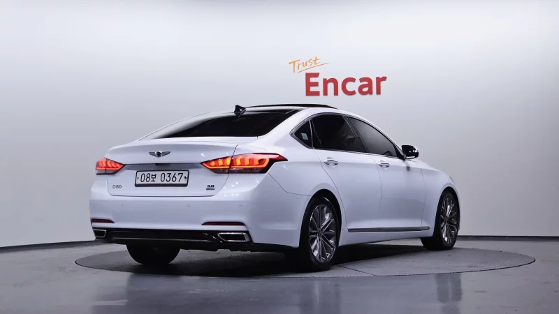 Hyundai Genesis