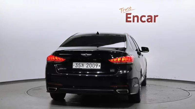 Hyundai Genesis