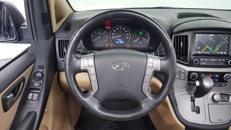 Hyundai Grand Starex