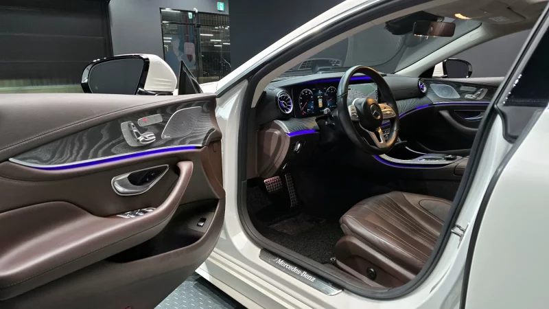 Mercedes-Benz CLS-Class