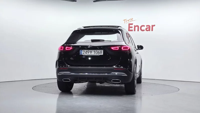 Mercedes-Benz GLA-Class