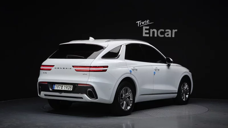 Genesis GV70