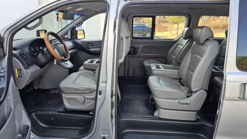 Hyundai Grand Starex