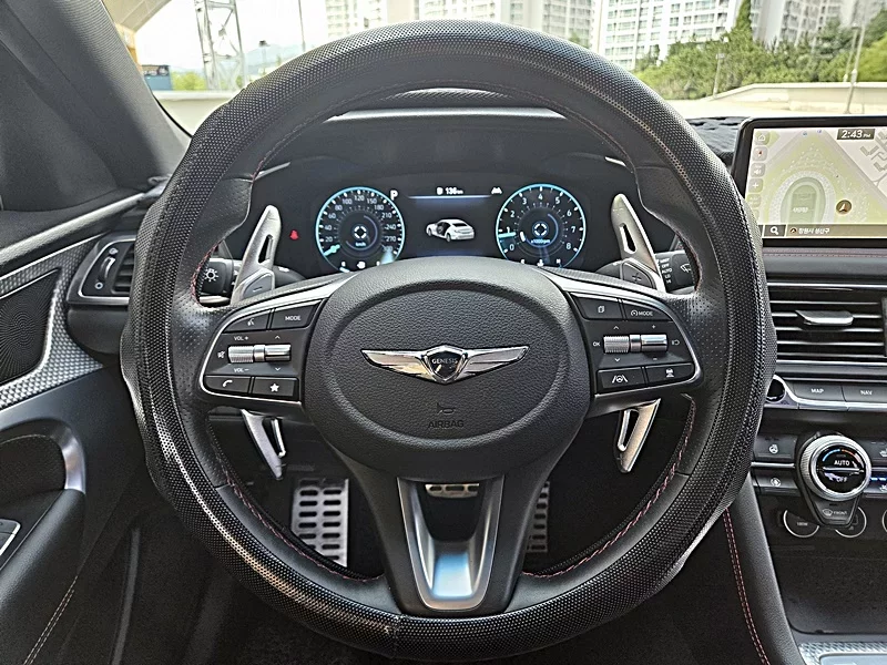 Genesis G70