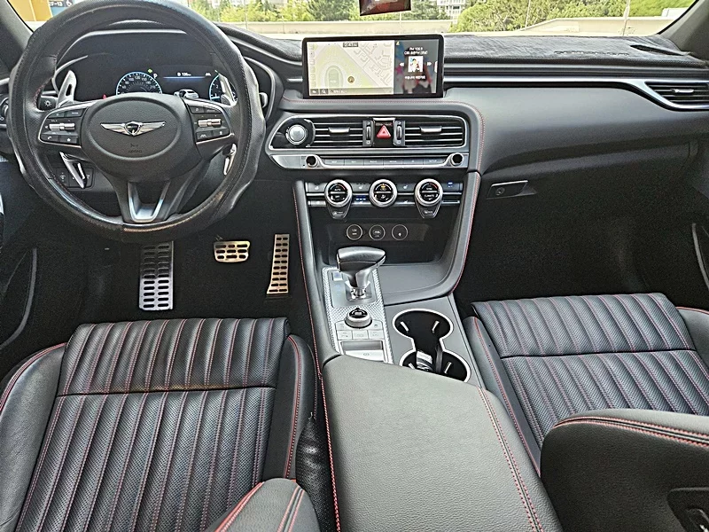 Genesis G70