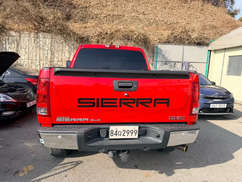 GMC SIERRA