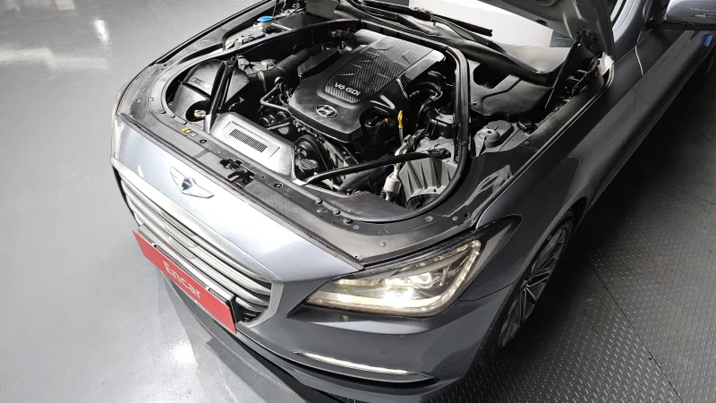 Hyundai Genesis