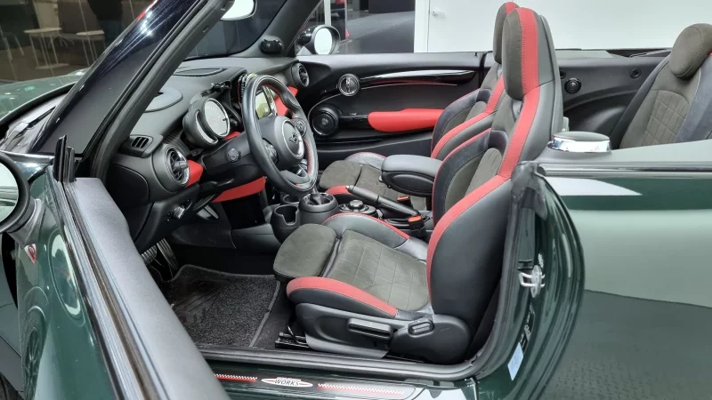 MINI Cooper Convertible