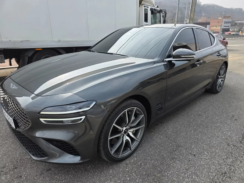 Genesis G70