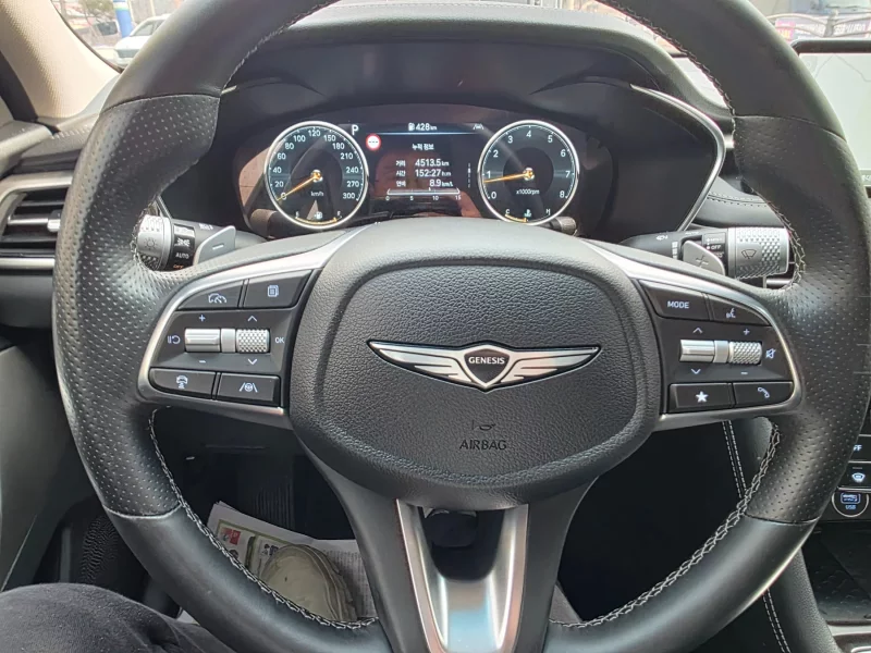 Genesis G70