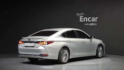 Lexus ES300h