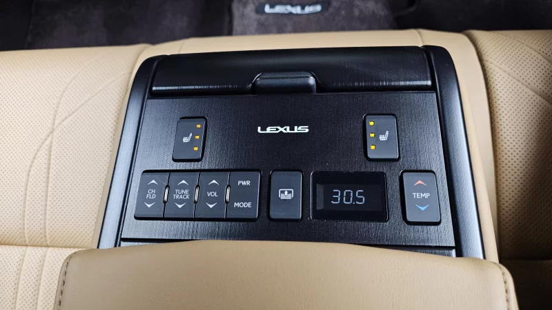 Lexus ES300h