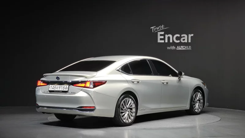 Lexus ES300h