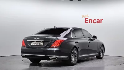 Genesis EQ900