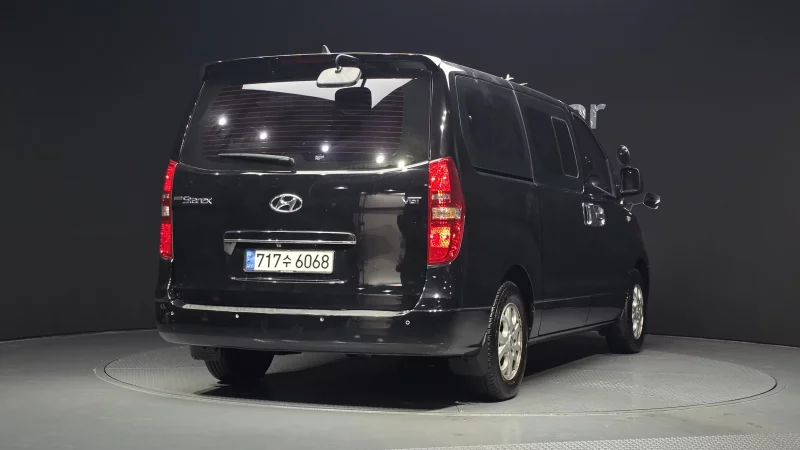 Hyundai Grand Starex