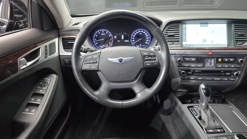 Hyundai Genesis
