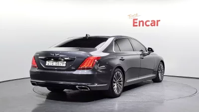Genesis EQ900
