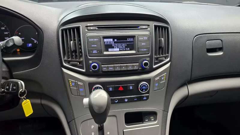 Hyundai Grand Starex