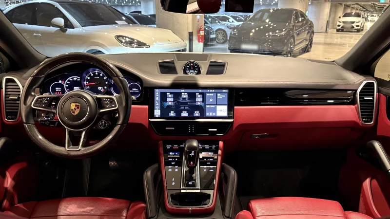 Porsche CAYENNE
