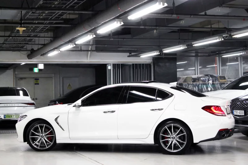 Genesis G70