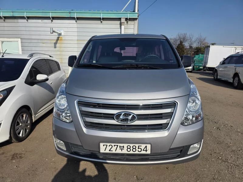Hyundai Grand Starex