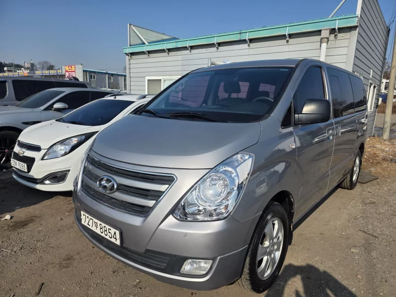 Hyundai Grand Starex
