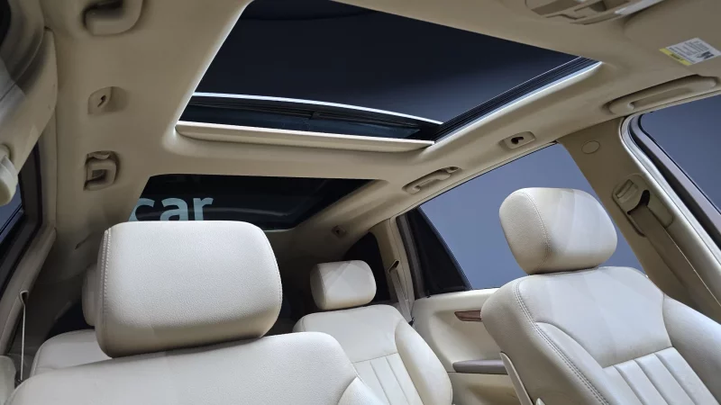 Mercedes-Benz R-Class