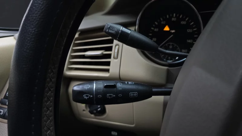 Mercedes-Benz R-Class