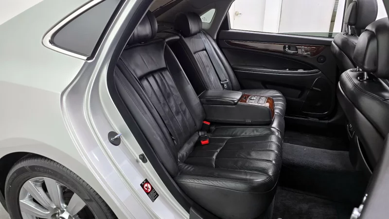 Hyundai Equus