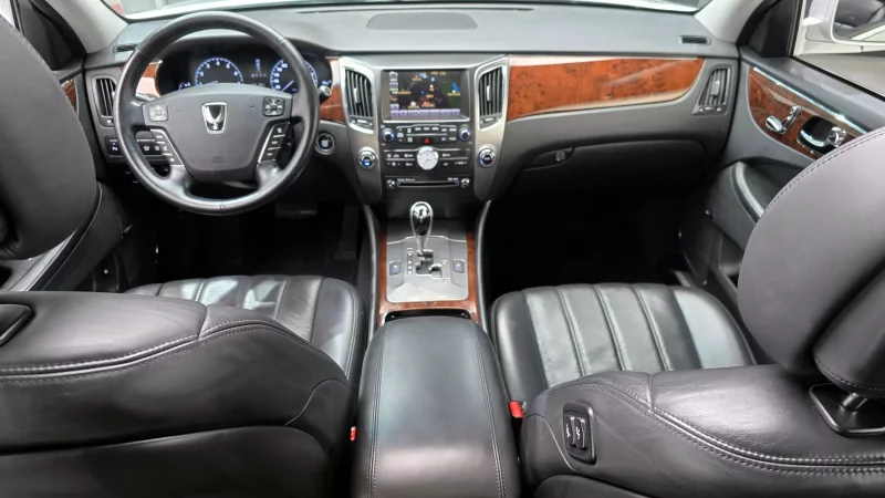 Hyundai Equus