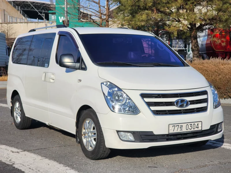 Hyundai Starex