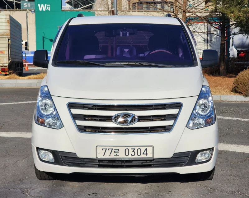 Hyundai Starex