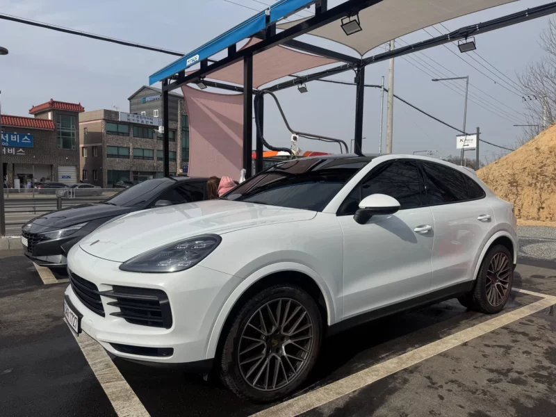 Porsche CAYENNE