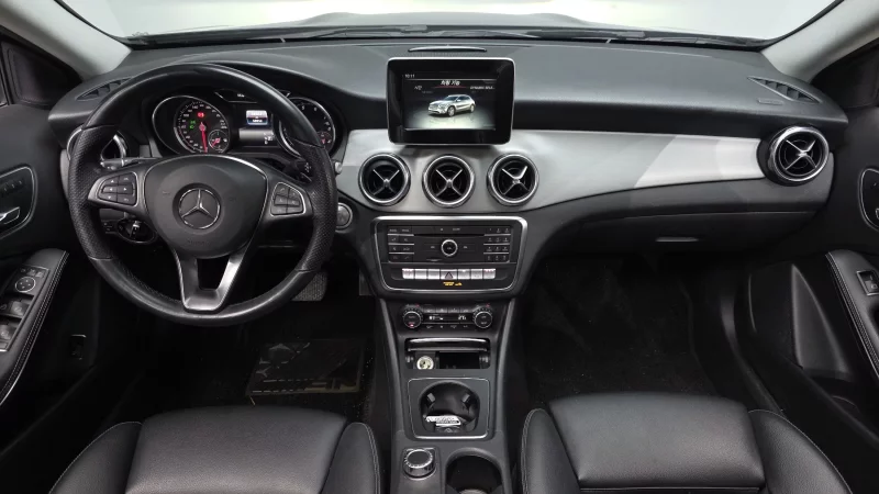 Mercedes-Benz GLA-Class