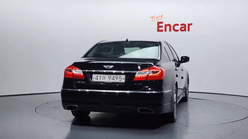 Hyundai Genesis