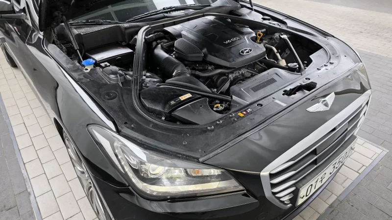 Hyundai Genesis