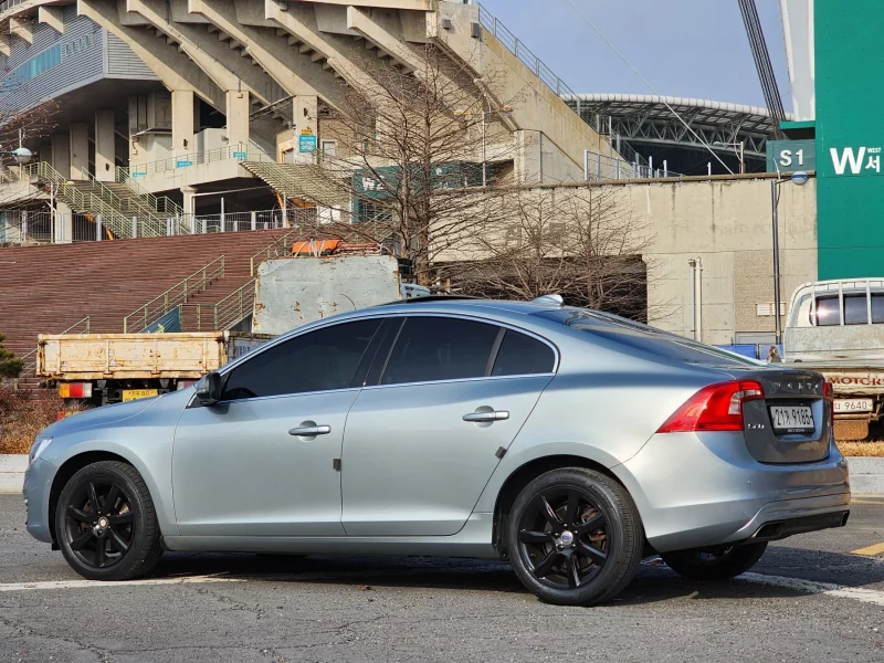Volvo S60