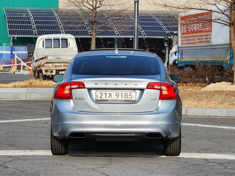 Volvo S60
