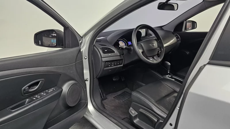 Renault SM3