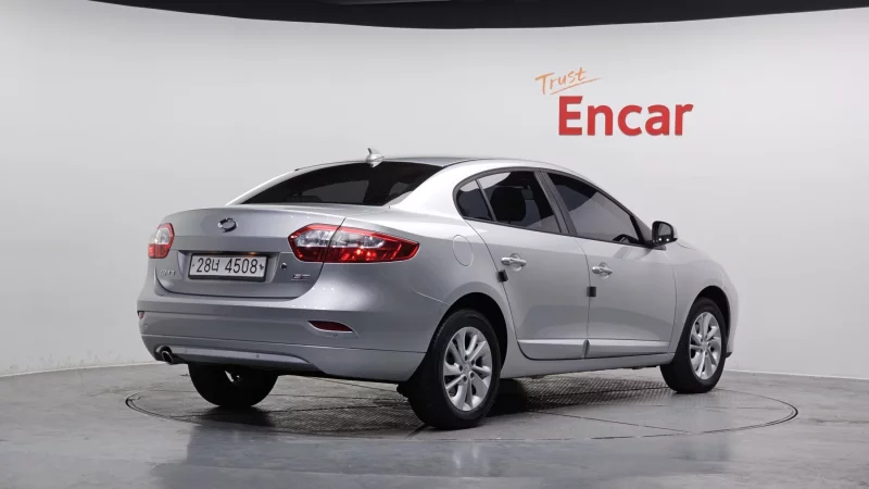 Renault SM3
