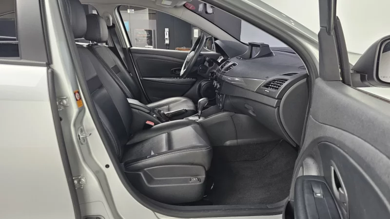 Renault SM3