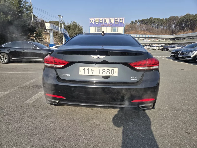 Hyundai Genesis