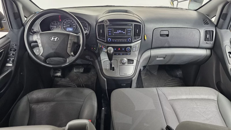 Hyundai Grand Starex