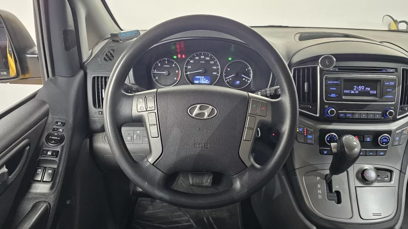 Hyundai Grand Starex