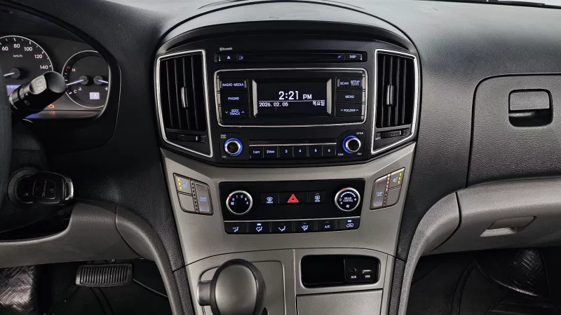 Hyundai Grand Starex