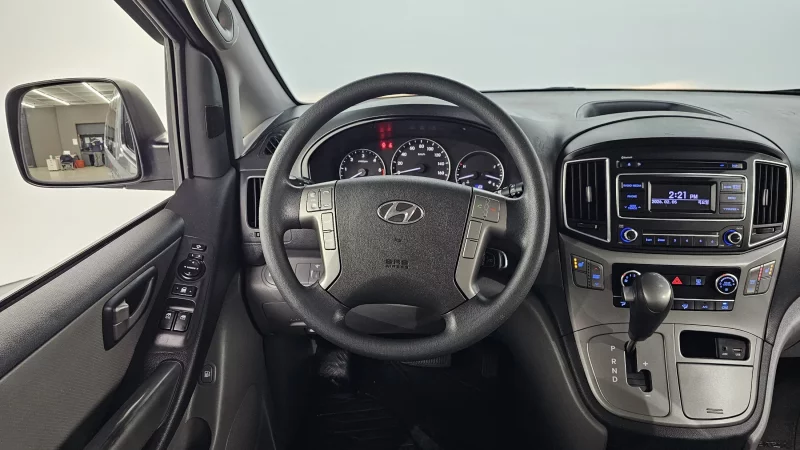 Hyundai Grand Starex