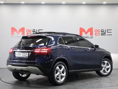 Mercedes-Benz GLA-Class